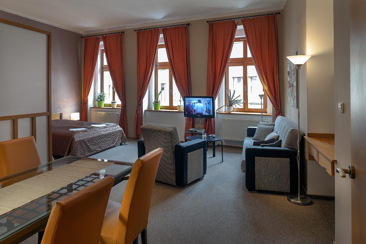 Hotel Merlot Louny Exterior photo